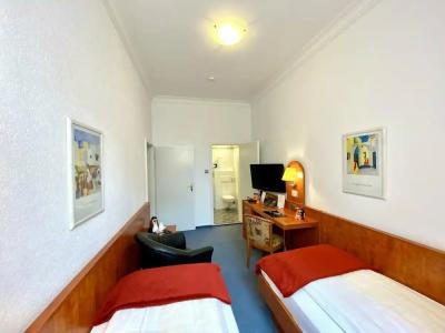 West an der Bockenheimer Warte - 63