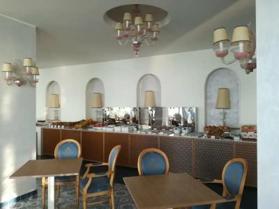 Grand Excelsior - 82