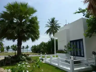 Laemsing Whitehouse Resort - 2