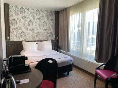 Best Western Premier Le Patio des Artistes Wellness Jacuzzi - 60