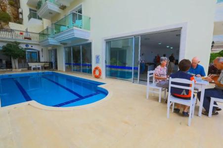 Linda Beach Class - 35