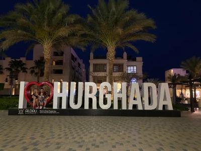 Royal Lagoons Resort & Aqua Park Families and Couples Only - 58
