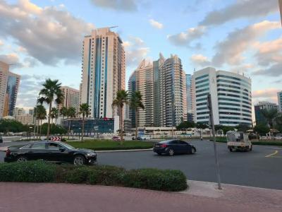 Premier Inn Dubai Barsha Heights - 8