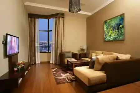 Ramada & Suites by Wyndham Ajman - 48