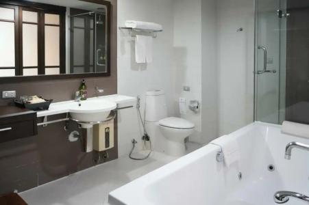 Royal Suite Bangkok - 10