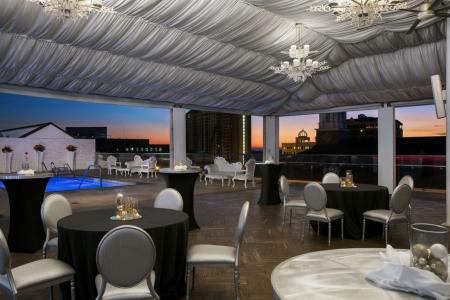 DoubleTree by Hilton Tallahassee - 76