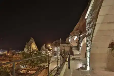 Village Cave House - 12