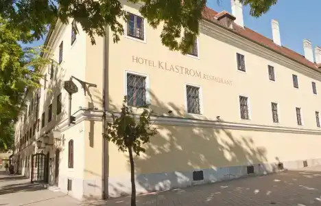 Klastrom