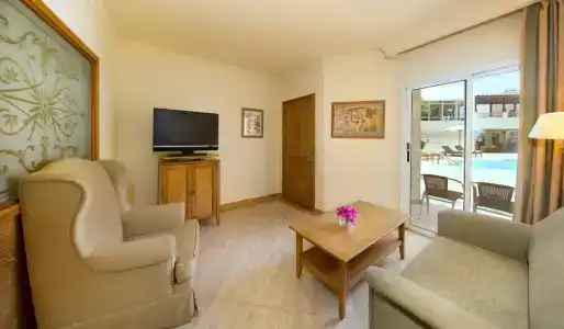 DoubleTree by Hilton Sharks Bay Resort - 48