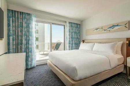 DoubleTree by Hilton Ocean City Oceanfront - 2