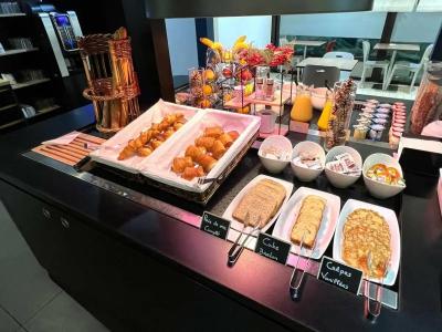 Kyriad Blois Nord - 81