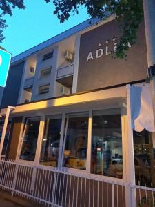 Adler - 26