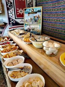 Falcon Cave Suites - 29