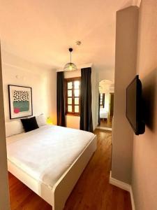 House of Good Things - 83