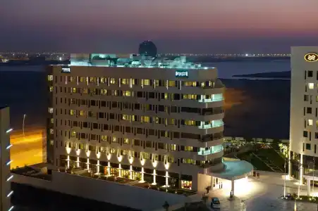 Staybridge Suites Yas Island Abu Dhabi, an IHG