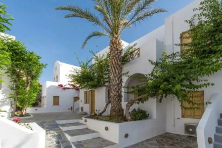 Santorini Crystal Blue Boutique - 6