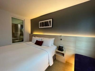Arize Sukhumvit - 84