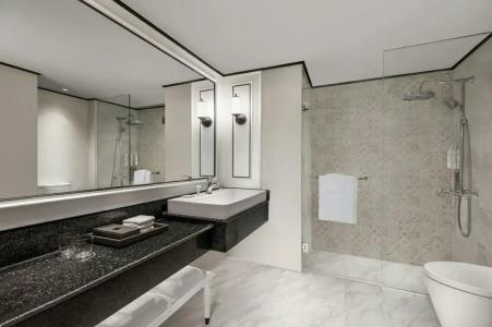 Courtyard by Marriott Phuket Town - 82