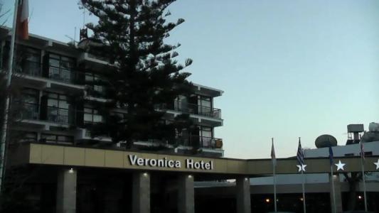 Veronica - 38