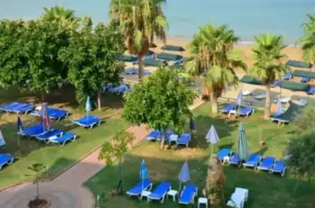 Venessa Beach - 4