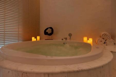 Adagio Premium The Palm - 60