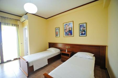 Iliria Internacional - 52