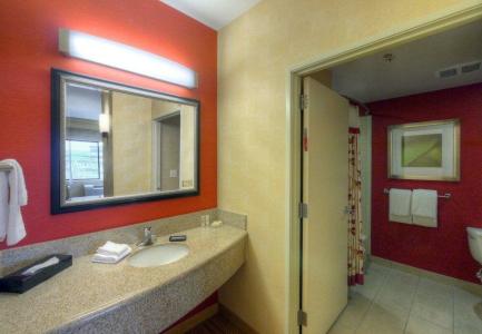 Courtyard Medford Airport - 49