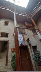 Zeynep Hanim Konagi - 23