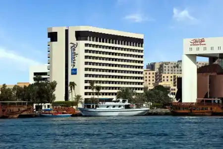 Radisson Blu, Dubai Deira Creek - 43