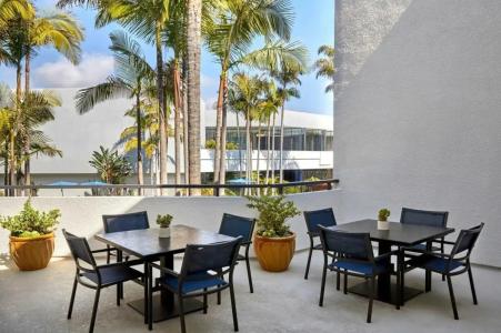 Ventura Beach Marriott - 54