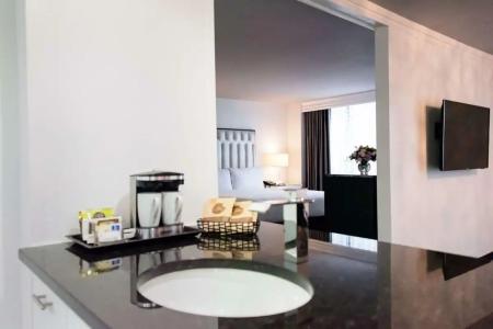 DoubleTree by Hilton Tallahassee - 31