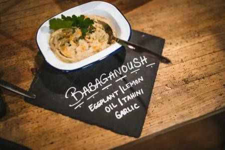 Gekko House Frankfurt, a Tribute Portfolio - 17