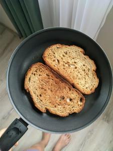 Cleopatra King Apart - 53