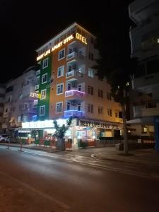 Best Life Apart - 33