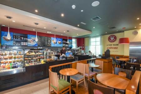 Premier Inn Dubai International Airport - 53