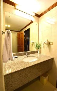 Dynasty Inn Pattaya - 9