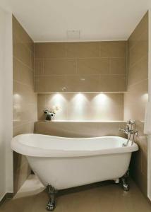 Merchants House - 81