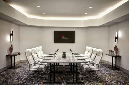 Ventura Beach Marriott - 99