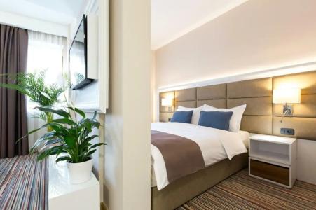 TESLA - Smart Stay Garni - 88