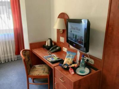 West an der Bockenheimer Warte - 82