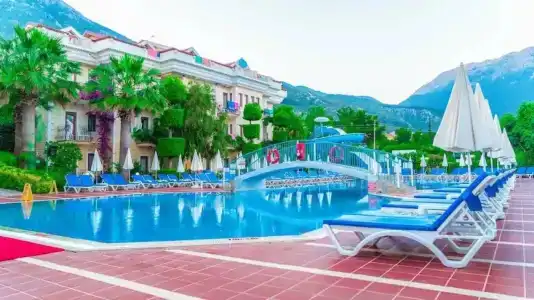 Yel Holiday Resort - 3