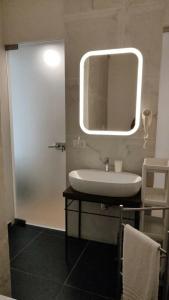 Ideal City Walk - 36