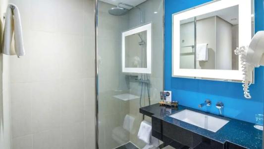 Novotel Bur Dubai - 36