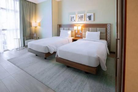 Hilton Garden Inn Dubai Al Muraqabat - Deira - 43