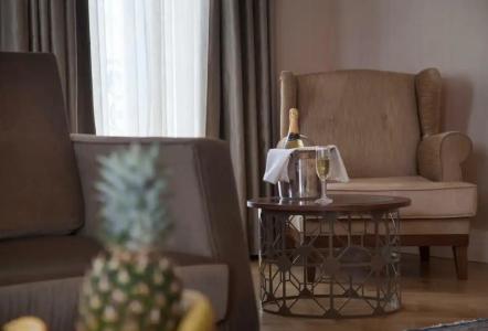 Golden Age & Spa - 75