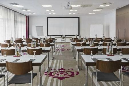 Courtyard by Marriott Wiesbaden-Nordenstadt - 75