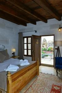 Caftan Cave Suites - 40