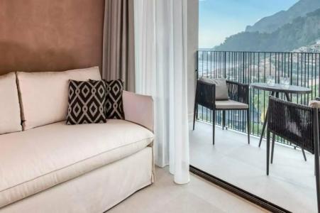 Domes of Corfu, Autograph Collection - 17