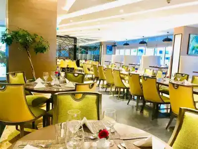 Samaya Deira - 23