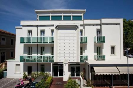 Best Western Maison B - 8